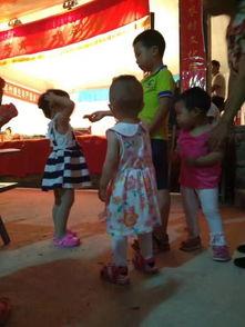 吃瓜群众大戏开幕