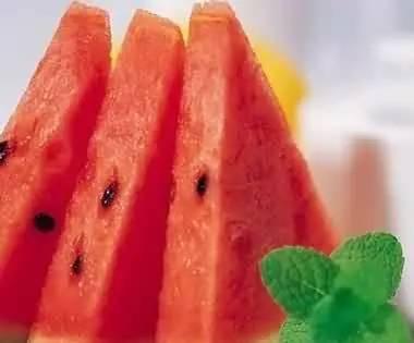 底层吃瓜霸总,揭秘霸总背后的真实生活